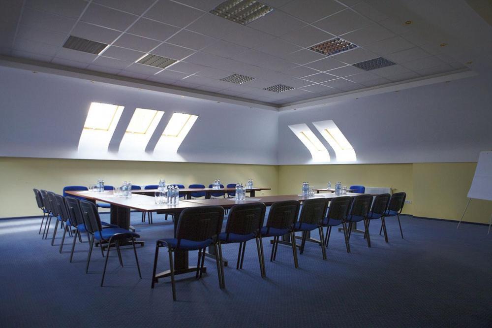 Wolanów Hotel Maxima מראה חיצוני תמונה