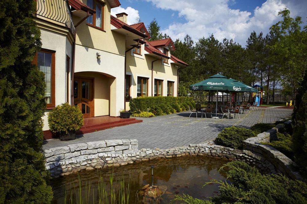 Wolanów Hotel Maxima מראה חיצוני תמונה